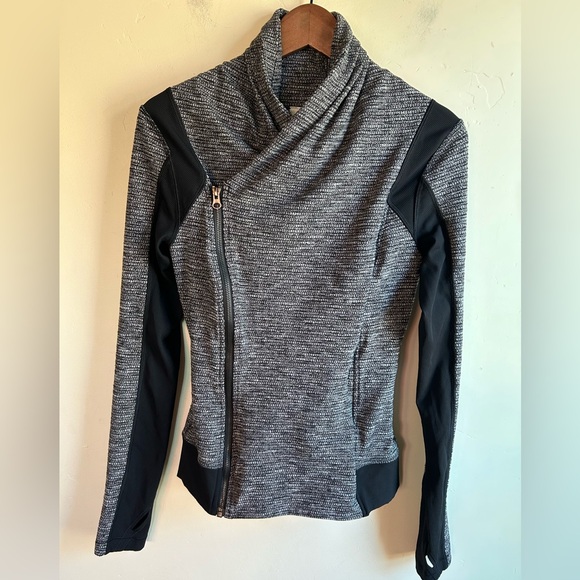 Lululemon BHAKTI Yoga JACKET women 6 Luxstreme double Zip Wrap thumbholes EUC - Picture 3 of 15